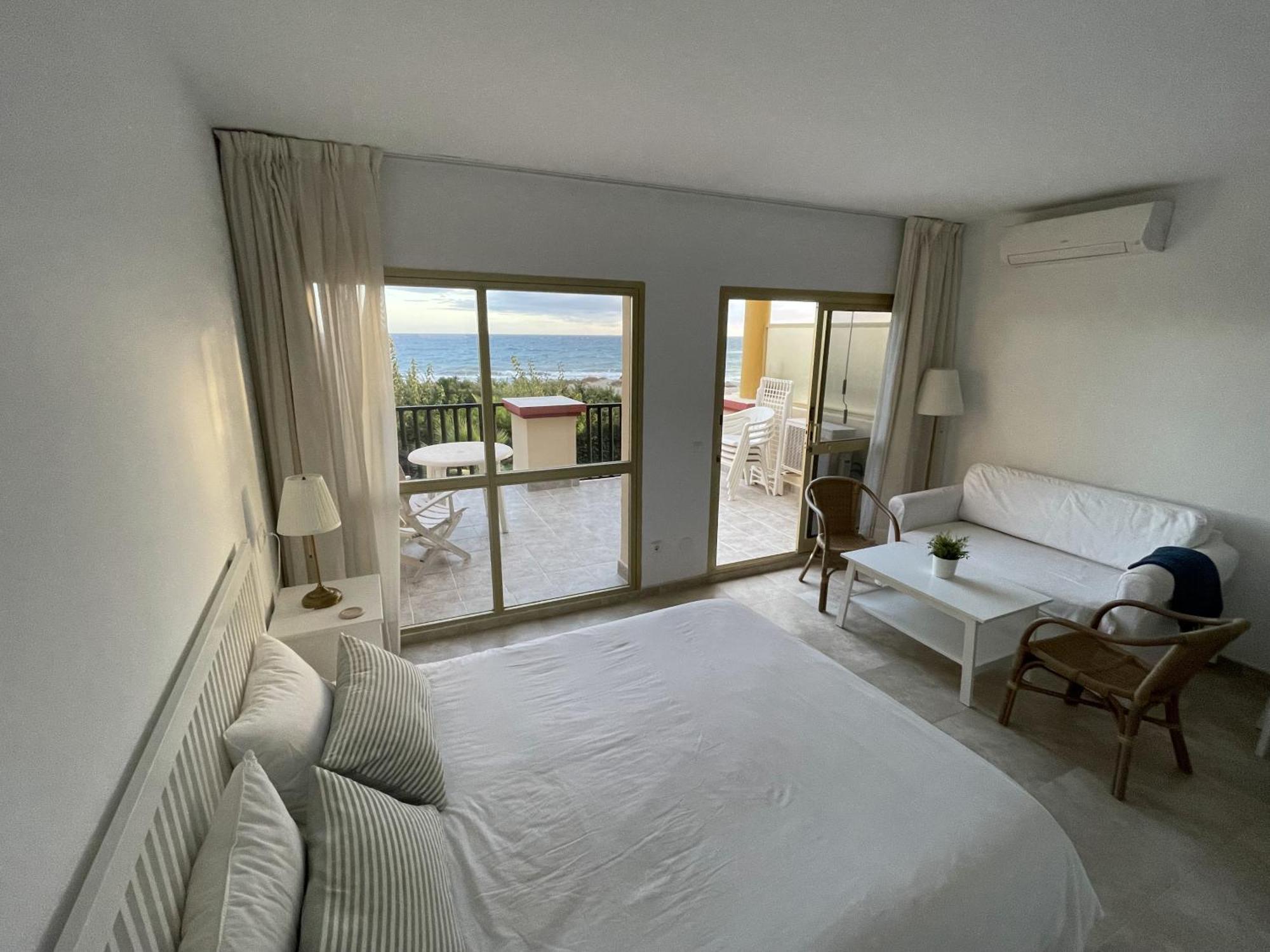 Estudio Con Insuperables Vistas Al Mar: Aparcamiento ماربيا المظهر الخارجي الصورة