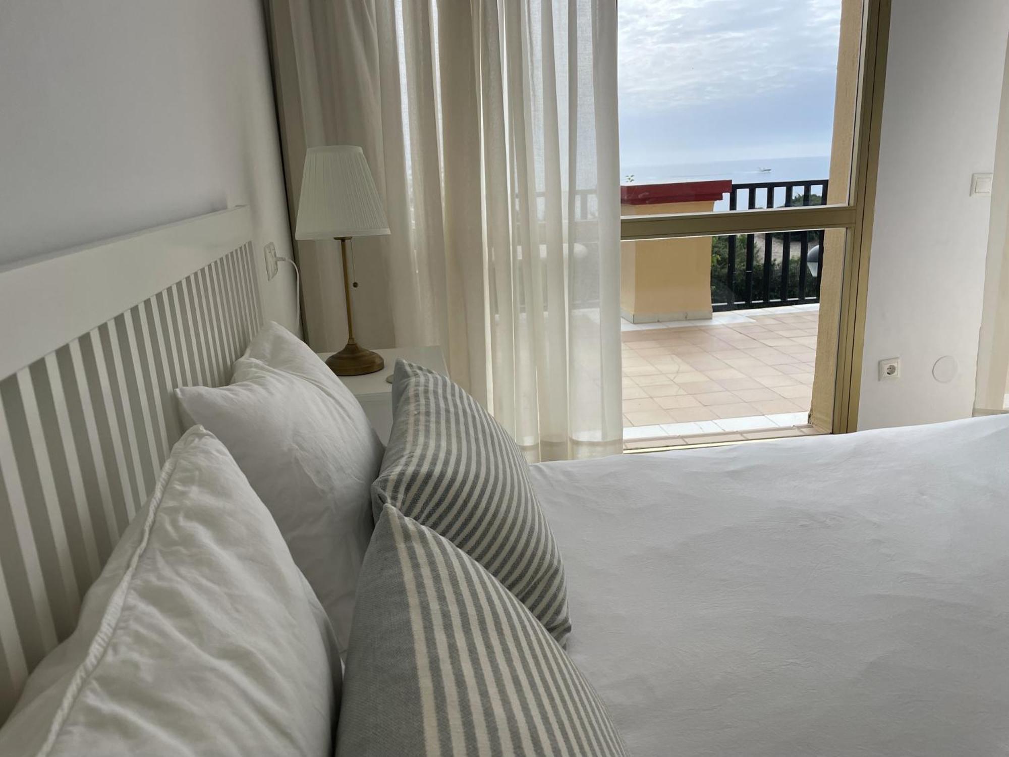 Estudio Con Insuperables Vistas Al Mar: Aparcamiento ماربيا المظهر الخارجي الصورة
