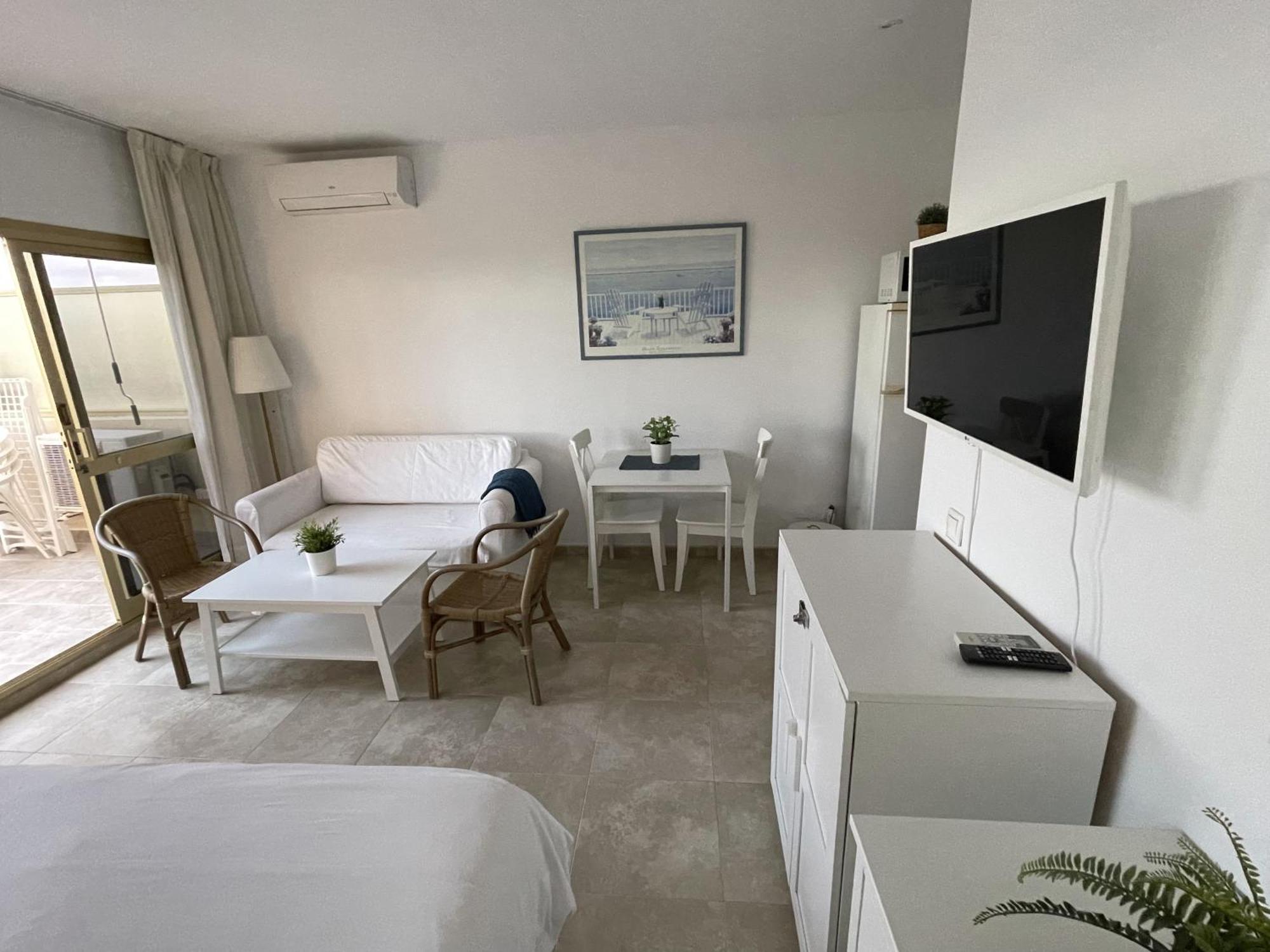 Estudio Con Insuperables Vistas Al Mar: Aparcamiento ماربيا المظهر الخارجي الصورة