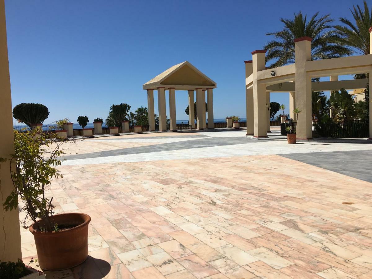 Estudio Con Insuperables Vistas Al Mar: Aparcamiento ماربيا المظهر الخارجي الصورة